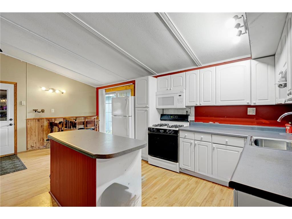 120 S Irving Avenue Rush City MN 55069 6775329 image6