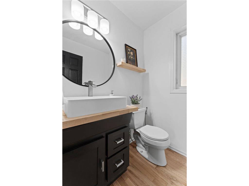120 W 136th Street Burnsville MN 55337 7104352 image18