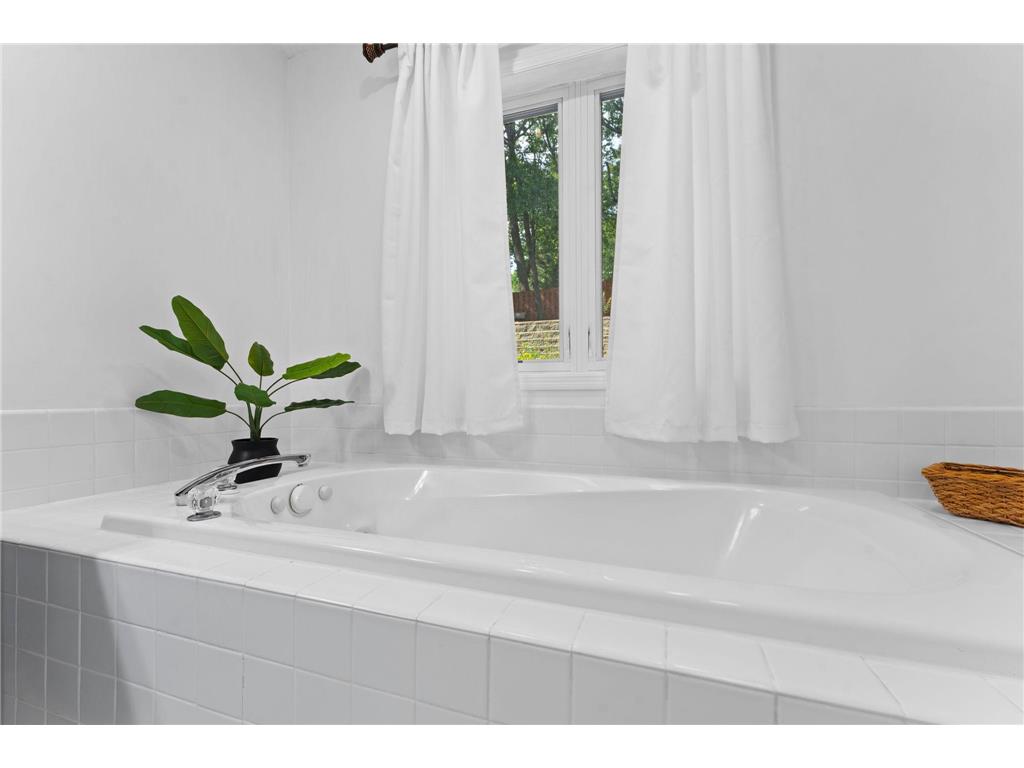 120 W 136th Street Burnsville MN 55337 7104352 image22