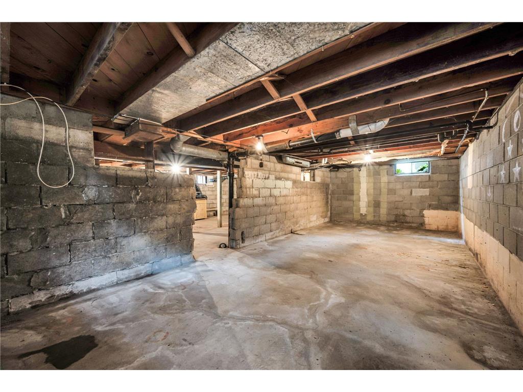 120 W 9th Street Fairmont MN 56031 7070649 image22