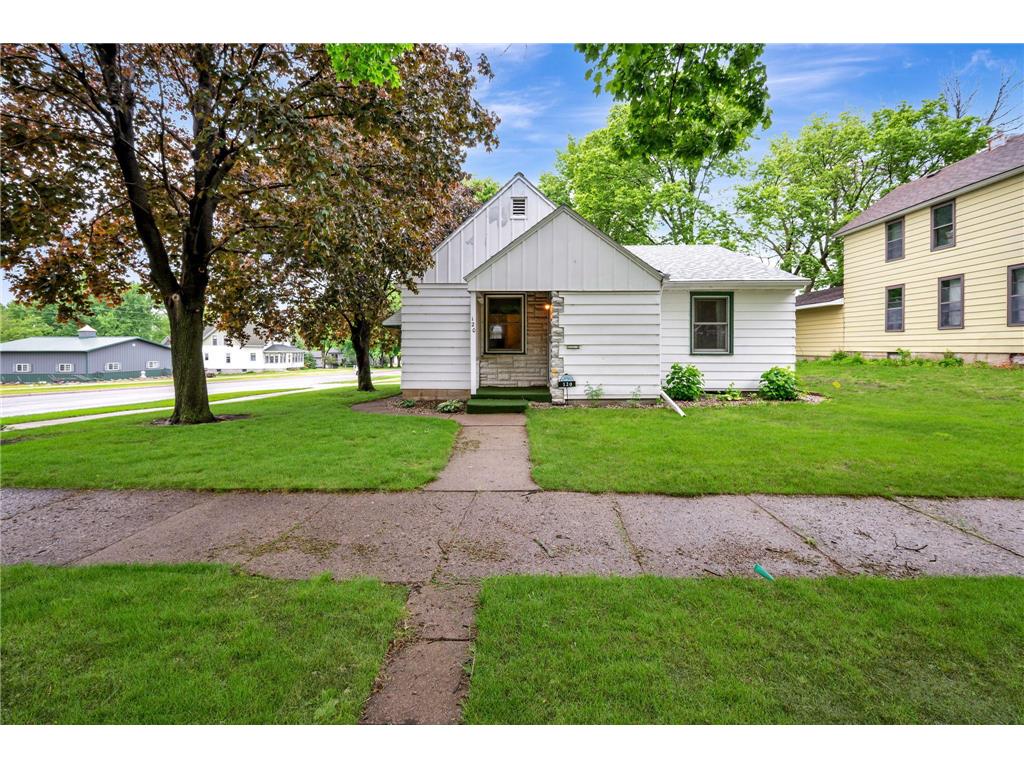 120 W 9th Street Fairmont MN 56031 7070649 image3