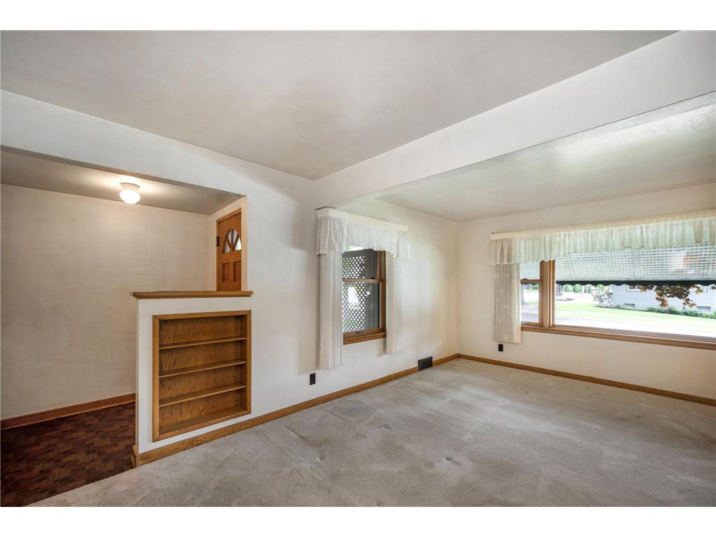 120 W 9th Street Fairmont MN 56031 7070649 image5