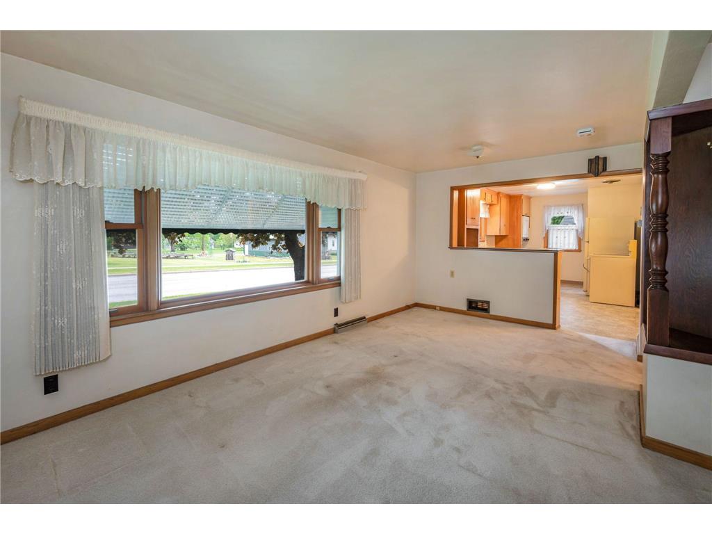 120 W 9th Street Fairmont MN 56031 7070649 image7
