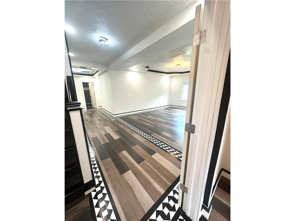 120 W Okabena Street Worthington MN 56187 6772854 image10