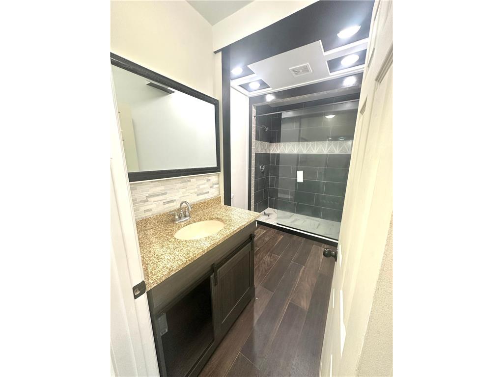 120 W Okabena Street Worthington MN 56187 6772854 image14