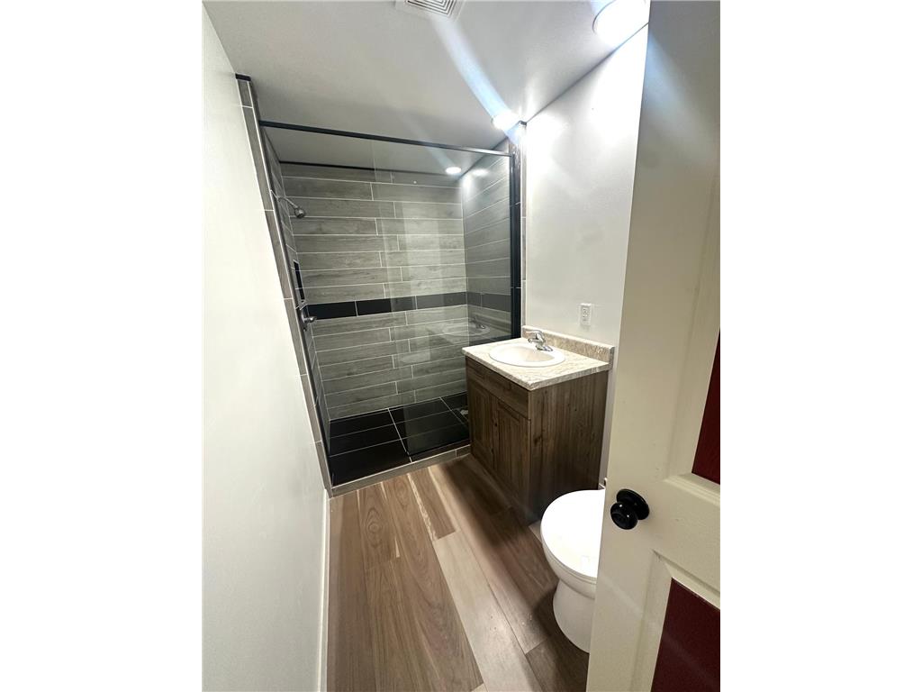 120 W Okabena Street Worthington MN 56187 6772854 image23