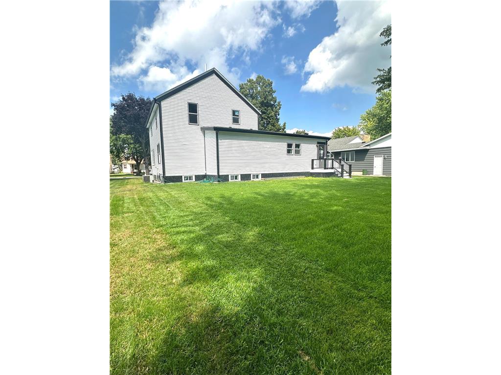 120 W Okabena Street Worthington MN 56187 6772854 image25