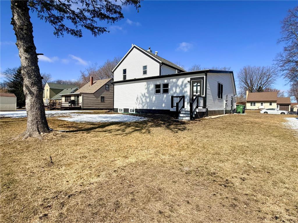 120 W Okabena Street Worthington MN 56187 7034489 image28