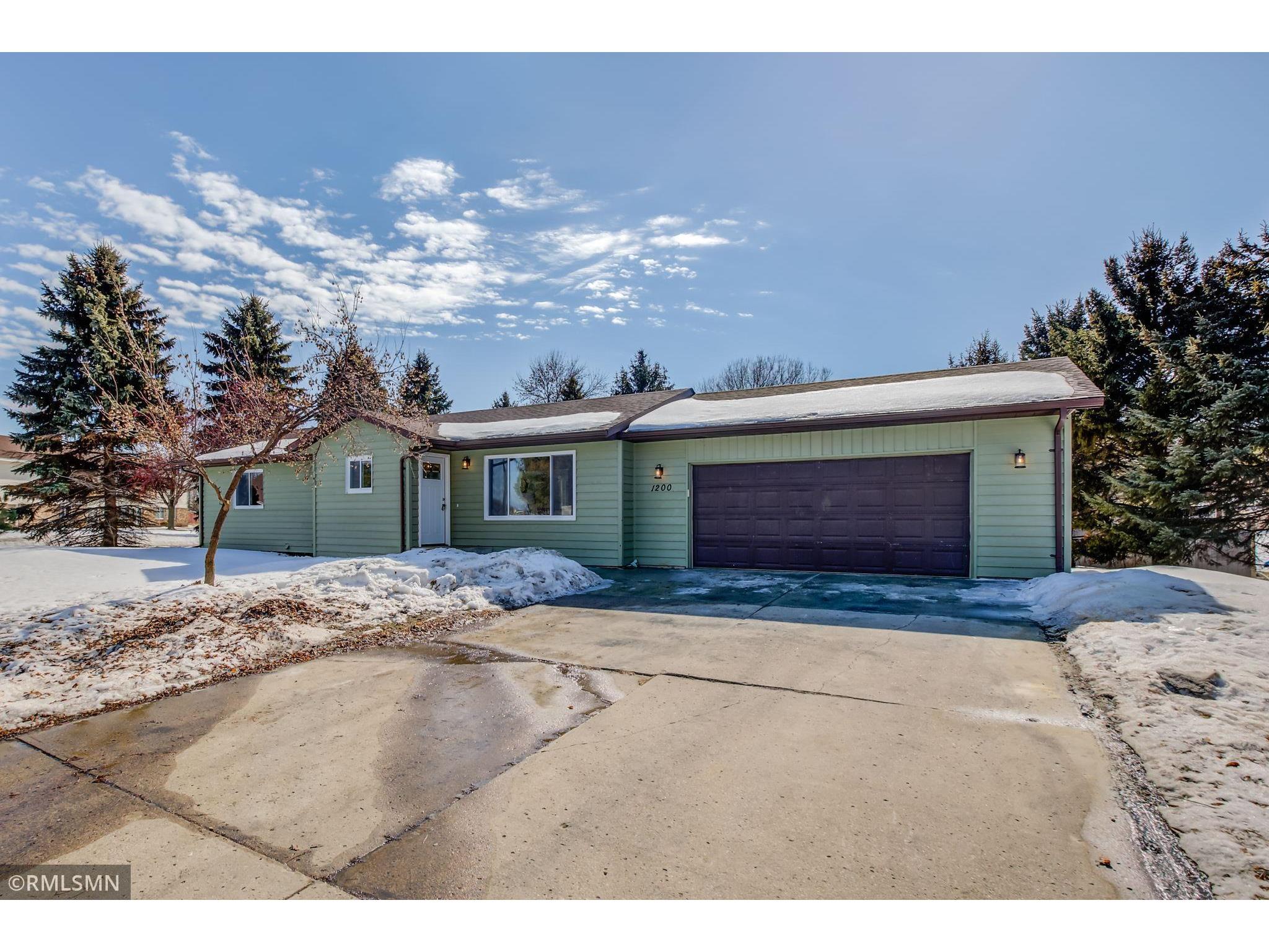 1200 8th Avenue NW, Hutchinson, MN 55350 MLS 5710162 Edina Realty