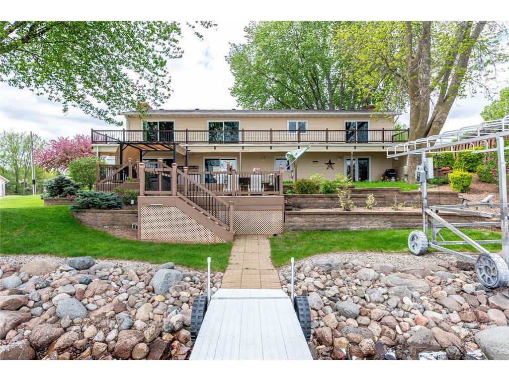 1200 Baker Bay Road Kasota Twp MN 56050 - Washington 6561790 image1