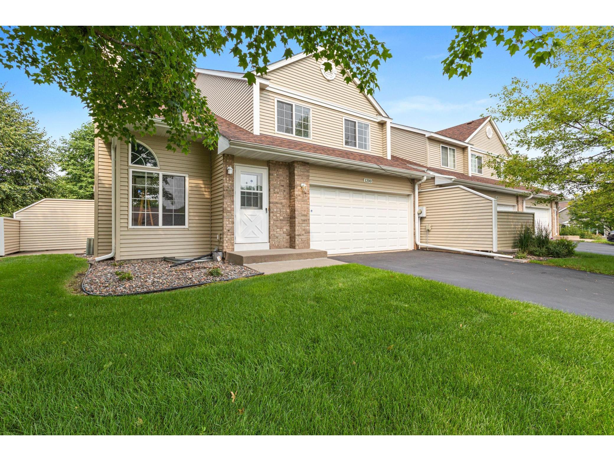 1200 Black Oak Drive, New Brighton, MN 55112 MLS 6029647 Edina Realty