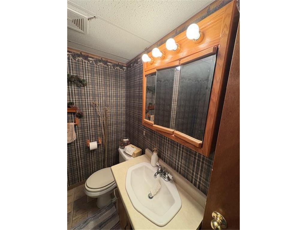 1200 Crestview Road Albert Lea MN 56007 6806861 image19