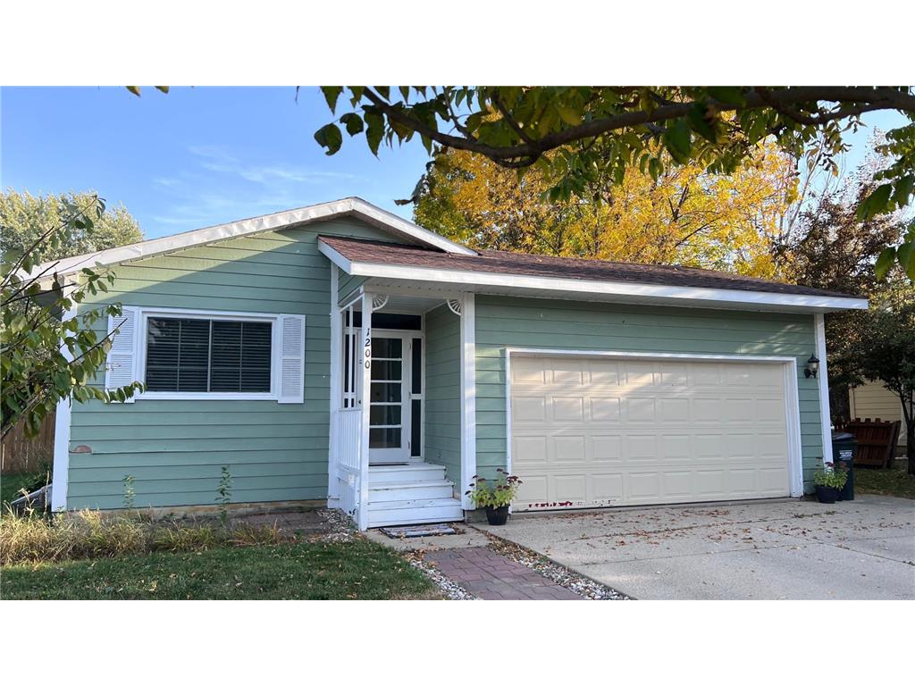 1200 Dana Drive SE Willmar MN 56201 6620942 image1