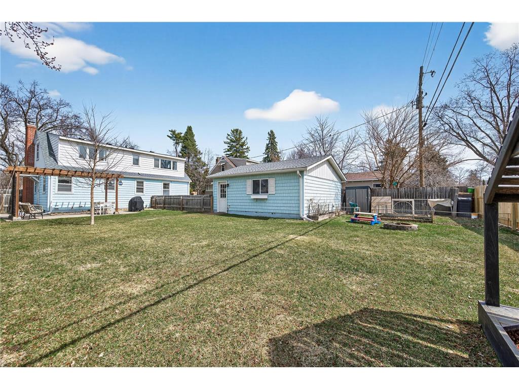 1200 Leland Road E Maplewood MN 55109 7044313 image39
