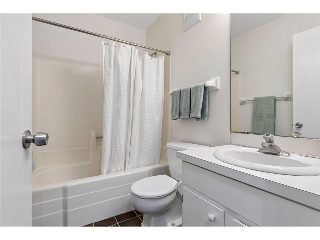 1200 Nicollet Avenue #723 Minneapolis MN 55403 7065698 image16