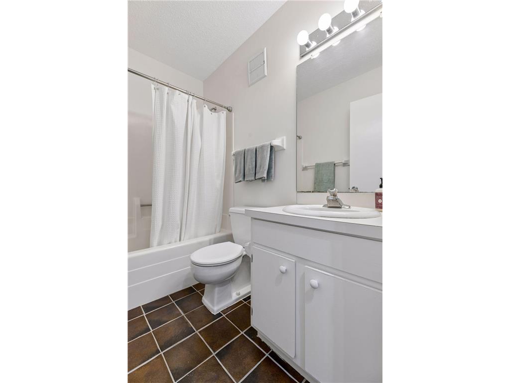 1200 Nicollet Avenue #723 Minneapolis MN 55403 7065698 image17