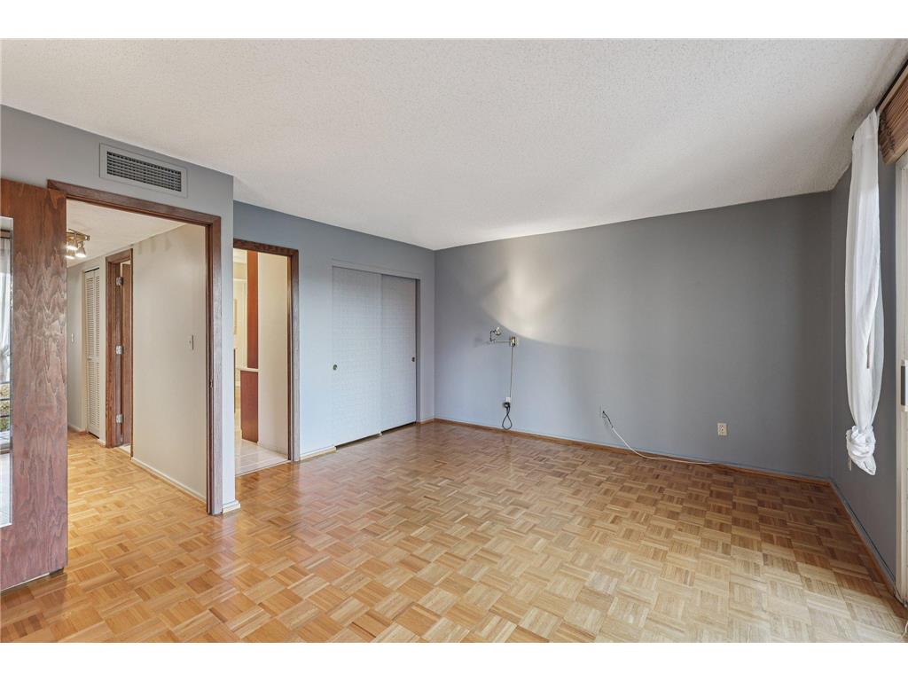 1200 Nicollet Mall #426 Minneapolis MN 55403 6825881 image16