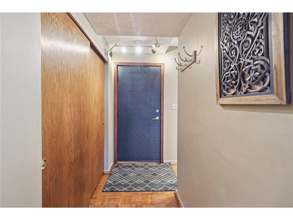 1200 Nicollet Mall #426 Minneapolis MN 55403 6825881 image2