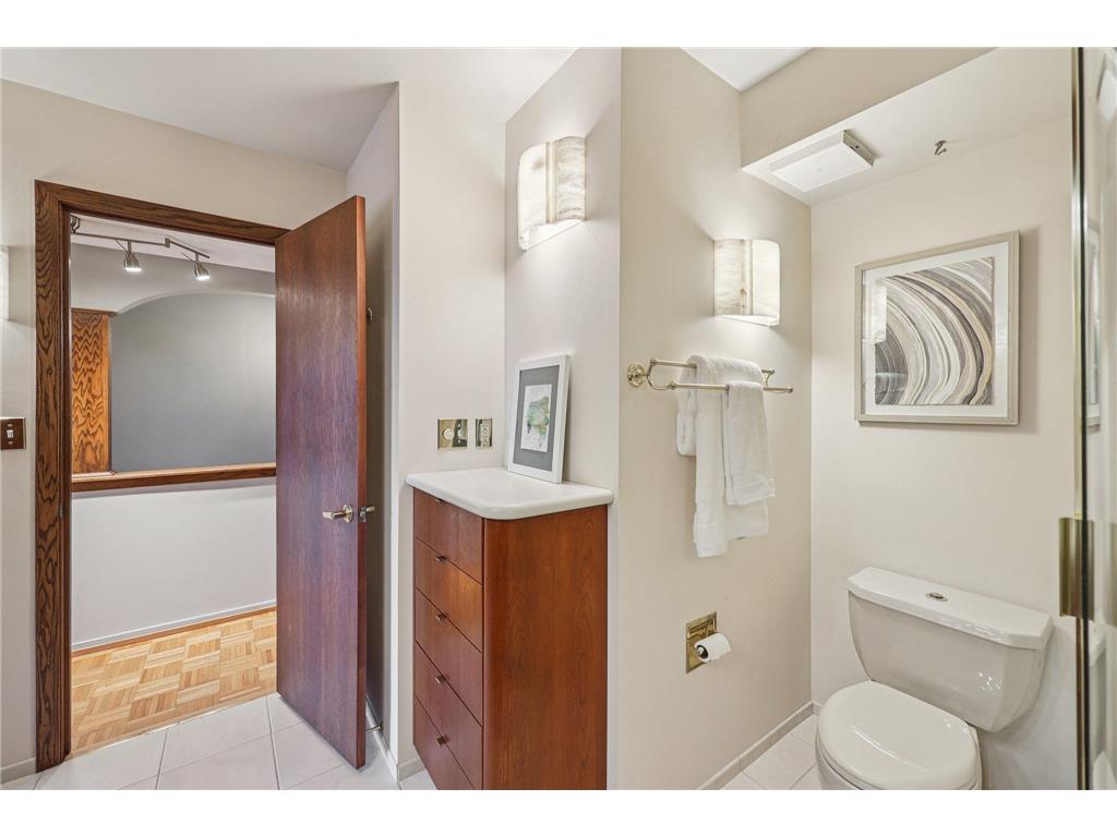 1200 Nicollet Mall #426 Minneapolis MN 55403 6825881 image26