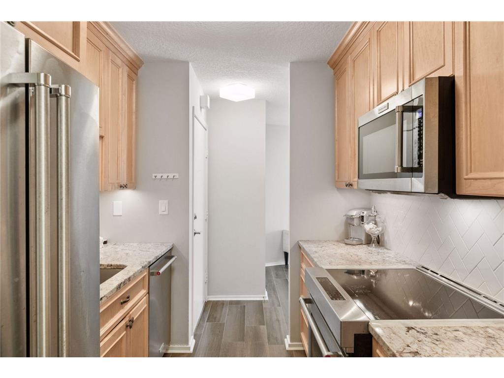 1200 Nicollet Mall #606 Minneapolis MN 55403 6752477 image19