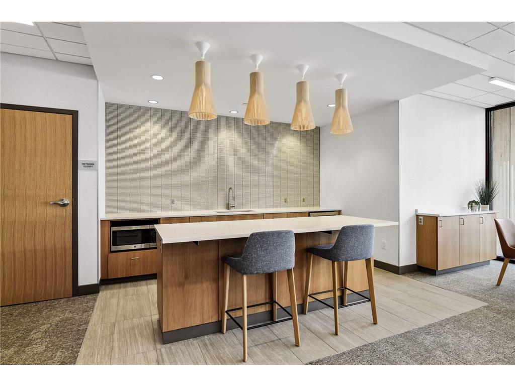 1200 Nicollet Mall #606 Minneapolis MN 55403 6752477 image39