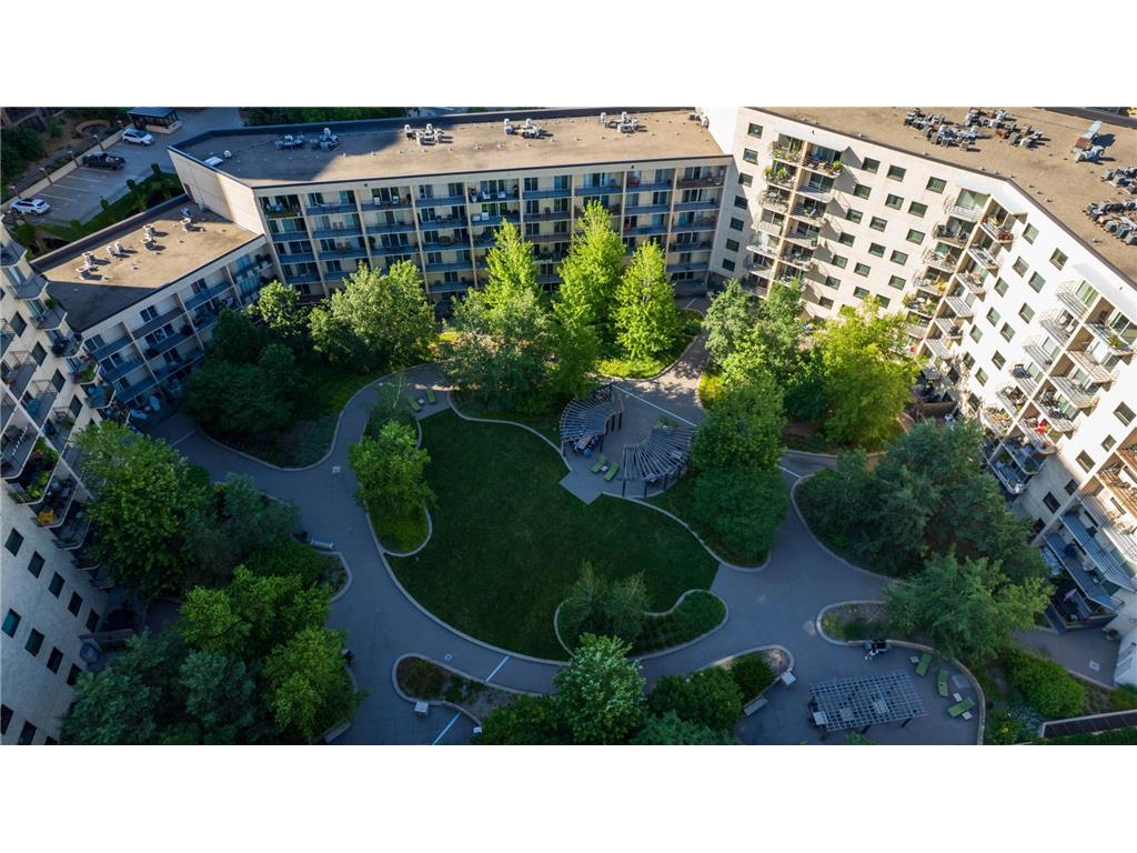 1200 Nicollet Mall #606 Minneapolis MN 55403 6752477 image46