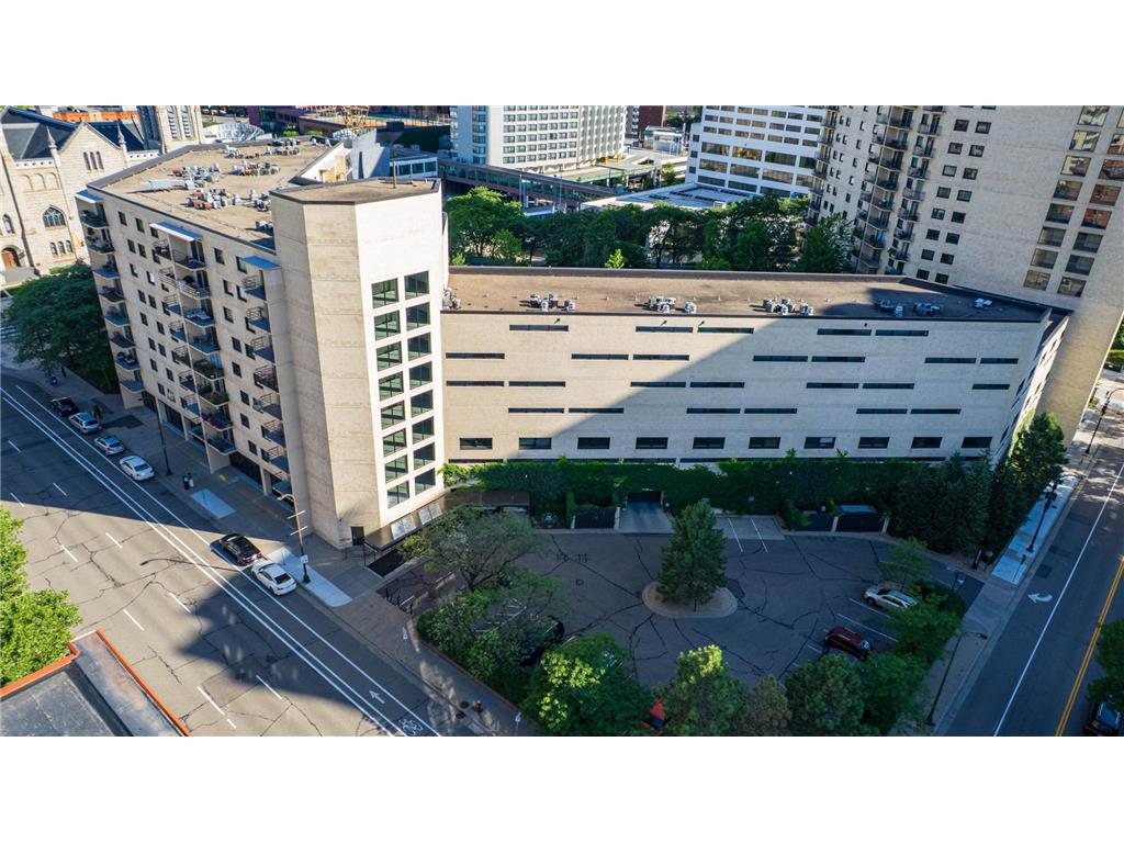 1200 Nicollet Mall #606 Minneapolis MN 55403 6752477 image47