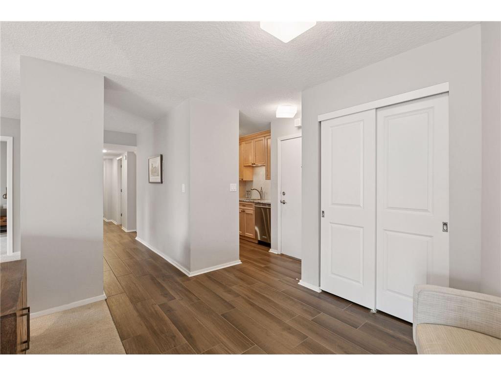 1200 Nicollet Mall #606 Minneapolis MN 55403 6752477 image8