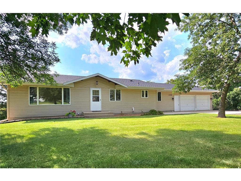 1200 Ruby Street NW Alexandria MN 56308 6570015 image1
