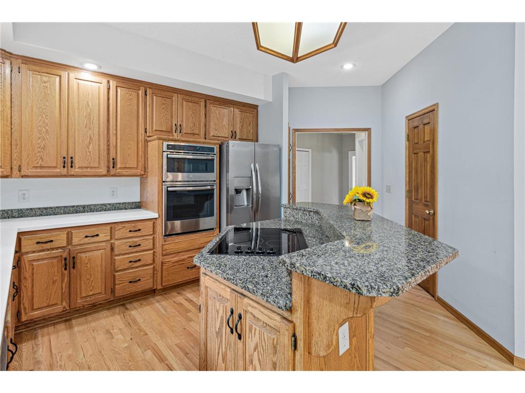 1200 Summit Oaks Drive Burnsville MN 55337 7095601 image12
