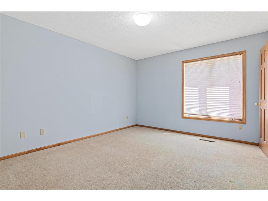 1200 Summit Oaks Drive Burnsville MN 55337 7095601 image23