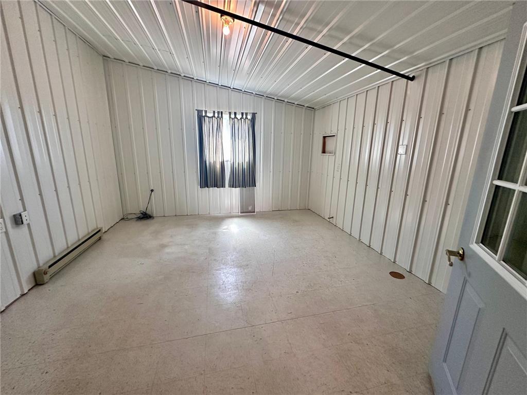 1200 W Main Street Marshall MN 56258 6817961 image18