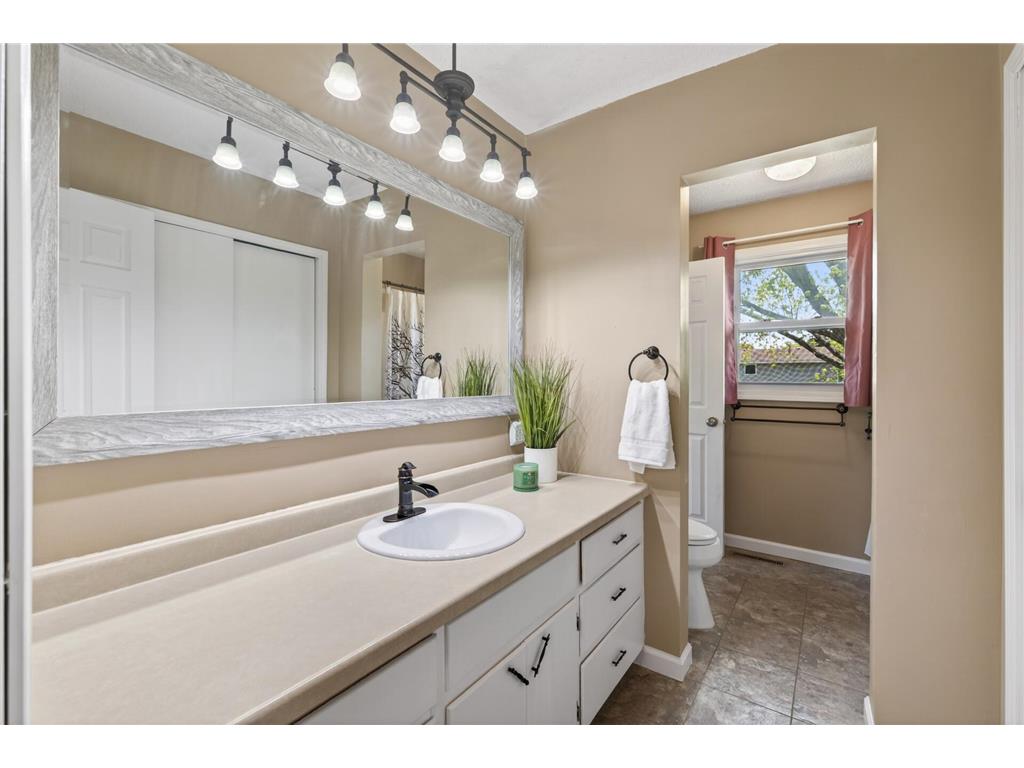 12001 Virginia Avenue N Champlin MN 55316 7062822 image16