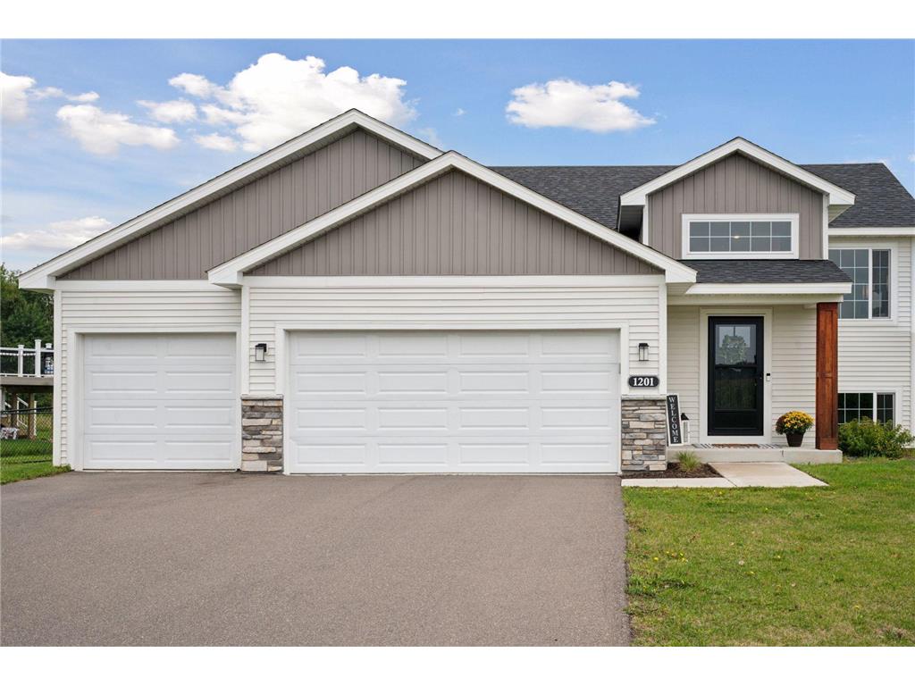 1201 7th Avenue NE Isanti MN 55040 6781952 image1