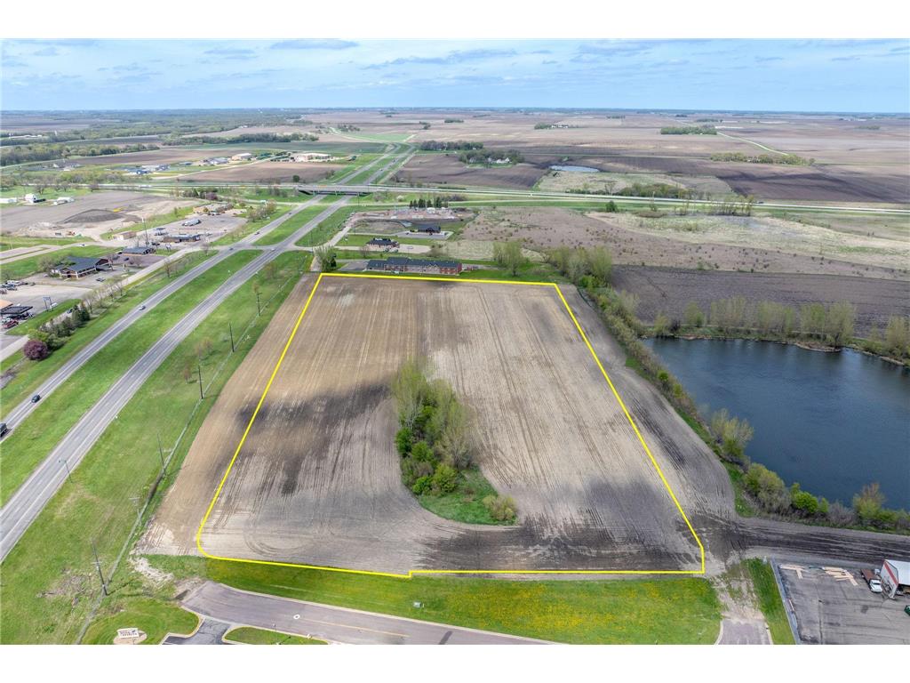 1201 Buccaneer Drive Blue Earth MN 56013 6726220 image1