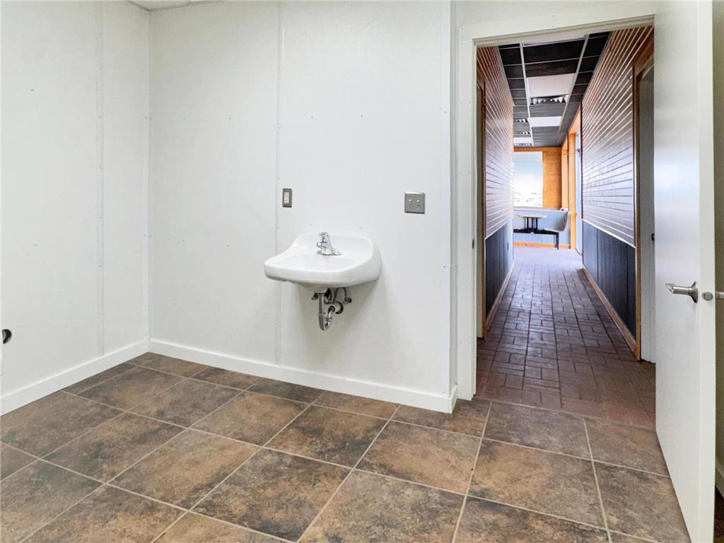 1201 Craig Avenue Tracy MN 56175 6735152 image28