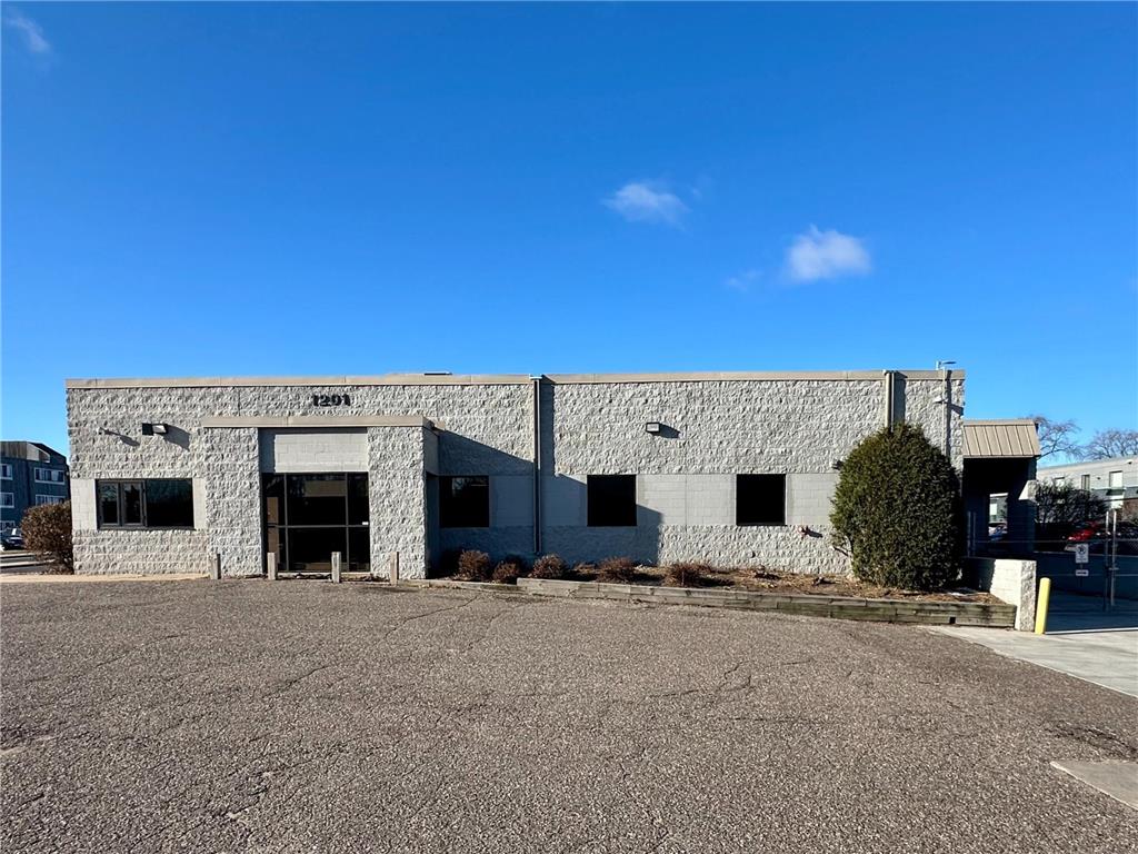 1201 Dupont Avenue N Minneapolis MN 55411 6752184 image3