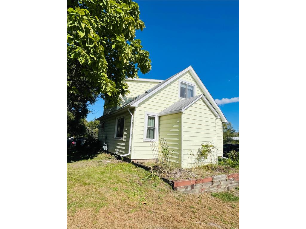 1201 Frost Avenue Maplewood MN 55109 6676332 image2