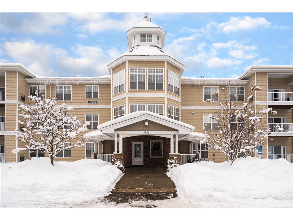 1201 Hadley Avenue N 113, Oakdale, MN, 55128 MLS 6321863 Edina Realty