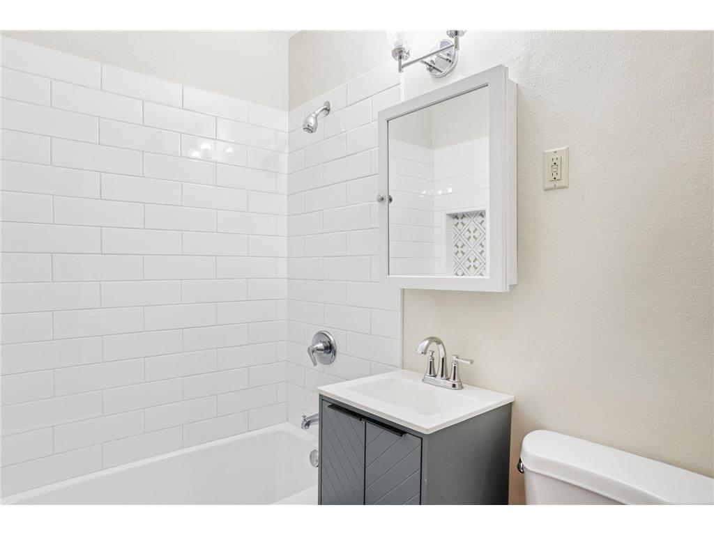 1201 Hague Avenue Saint Paul MN 55104 6748981 image20