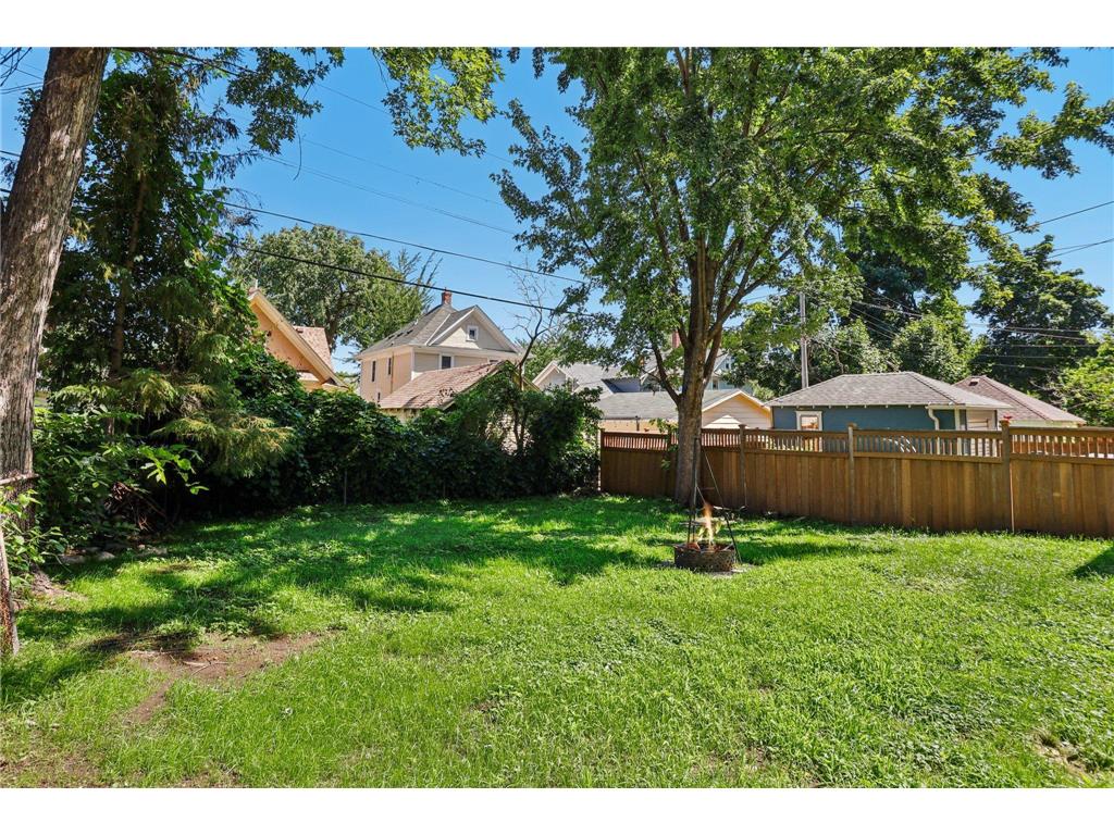 1201 Hague Avenue Saint Paul MN 55104 6748981 image43