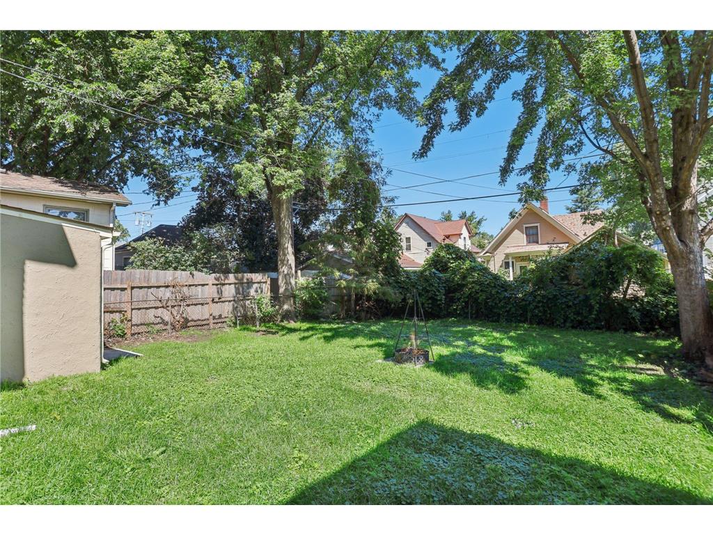 1201 Hague Avenue Saint Paul MN 55104 6748981 image46