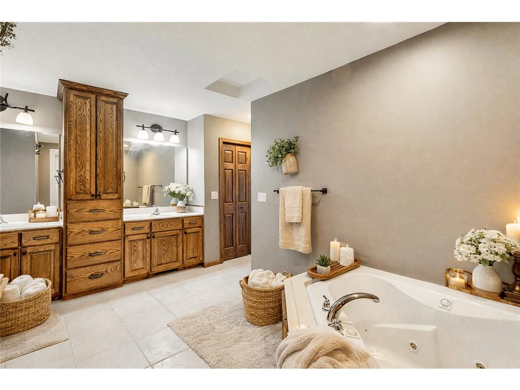1201 Meadow Street NW Montgomery MN 56069 7017633 image14