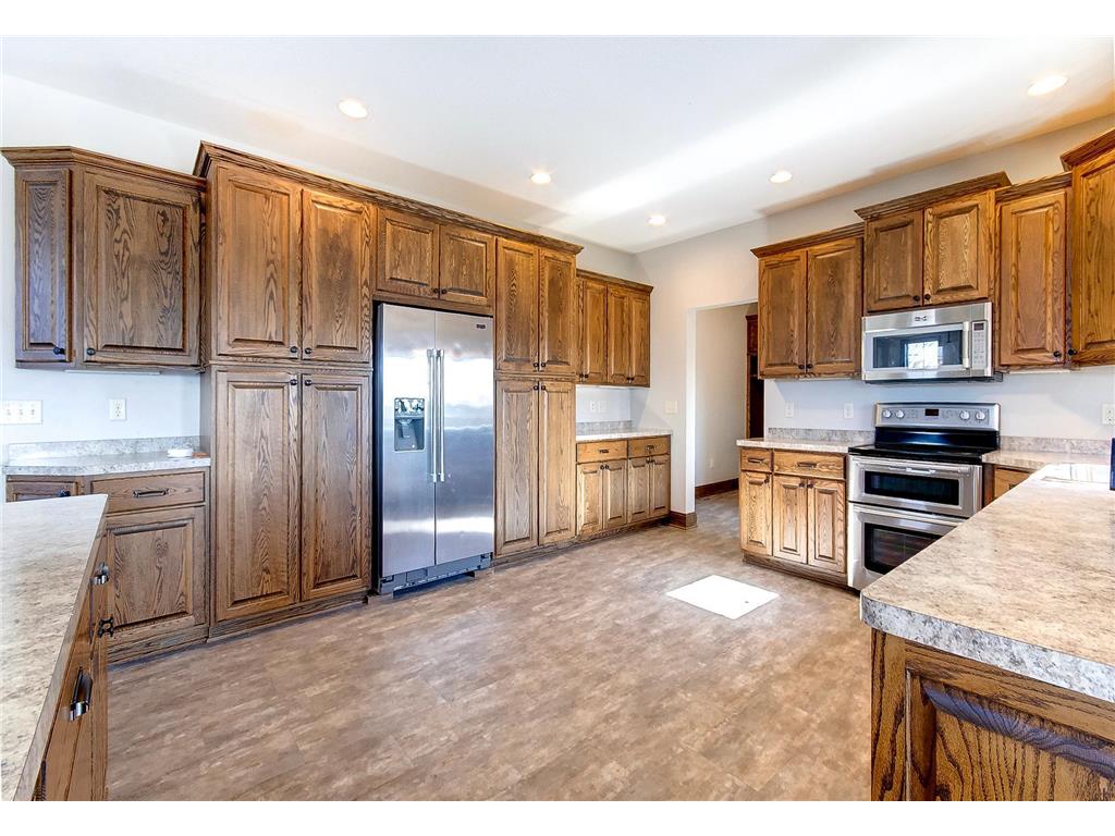 1201 Meadow Street NW Montgomery MN 56069 7017633 image24