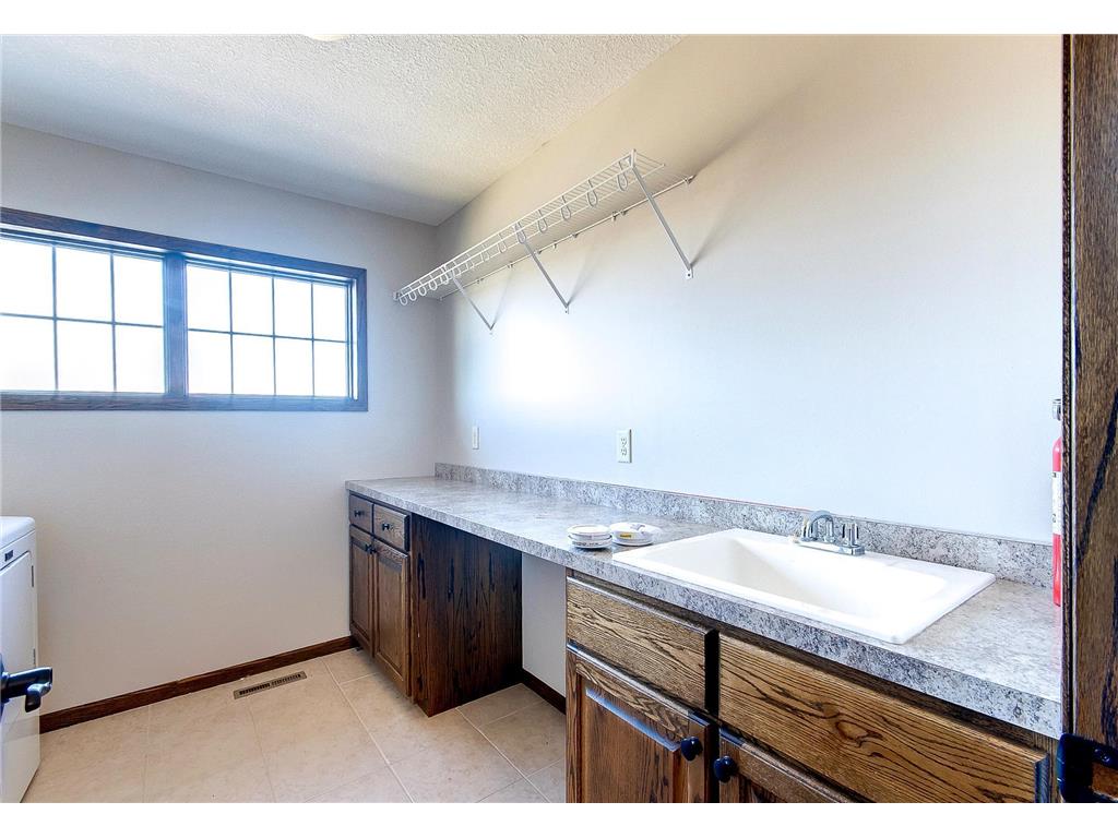1201 Meadow Street NW Montgomery MN 56069 7017633 image36