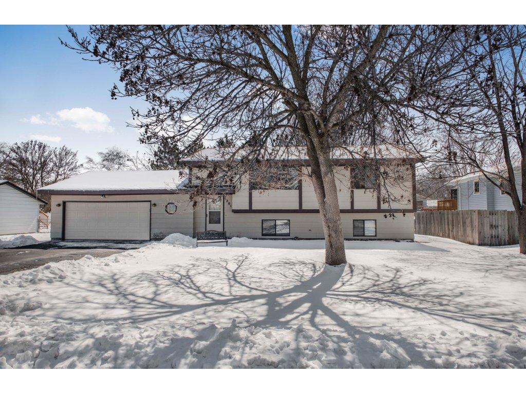 1201 Meadowwood Drive Brooklyn Park MN 55444 6509322 image1