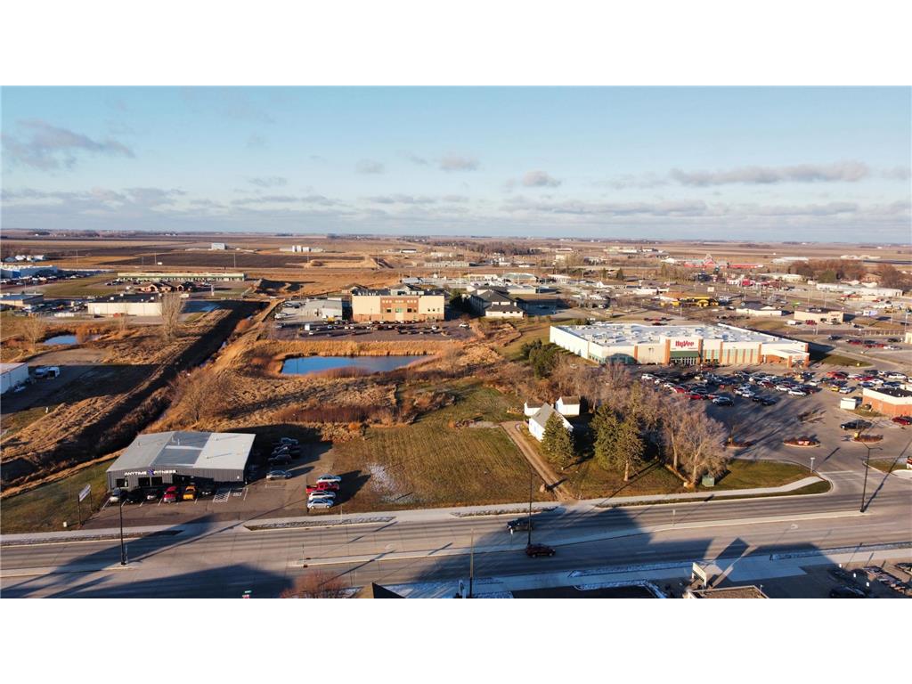 1201 Oxford Street Worthington MN 56187 6826100 image1