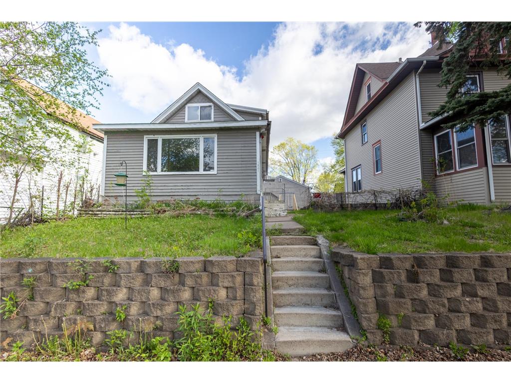 1201 Ross Avenue Saint Paul MN 55106 7073303 image1