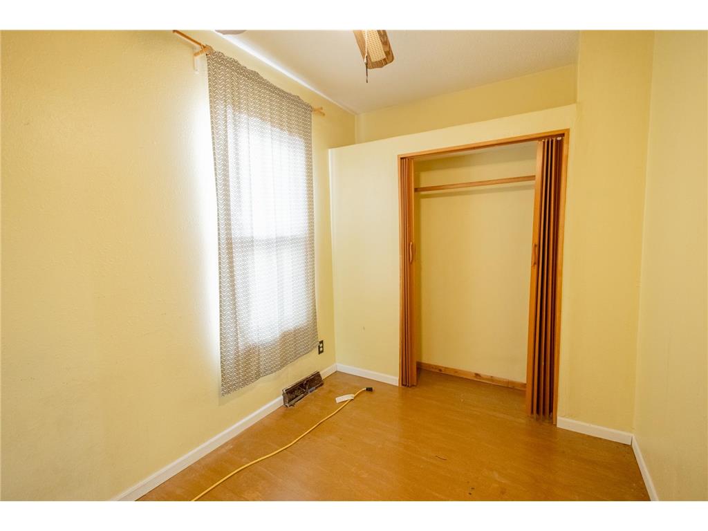 1201 Ross Avenue Saint Paul MN 55106 7073303 image18
