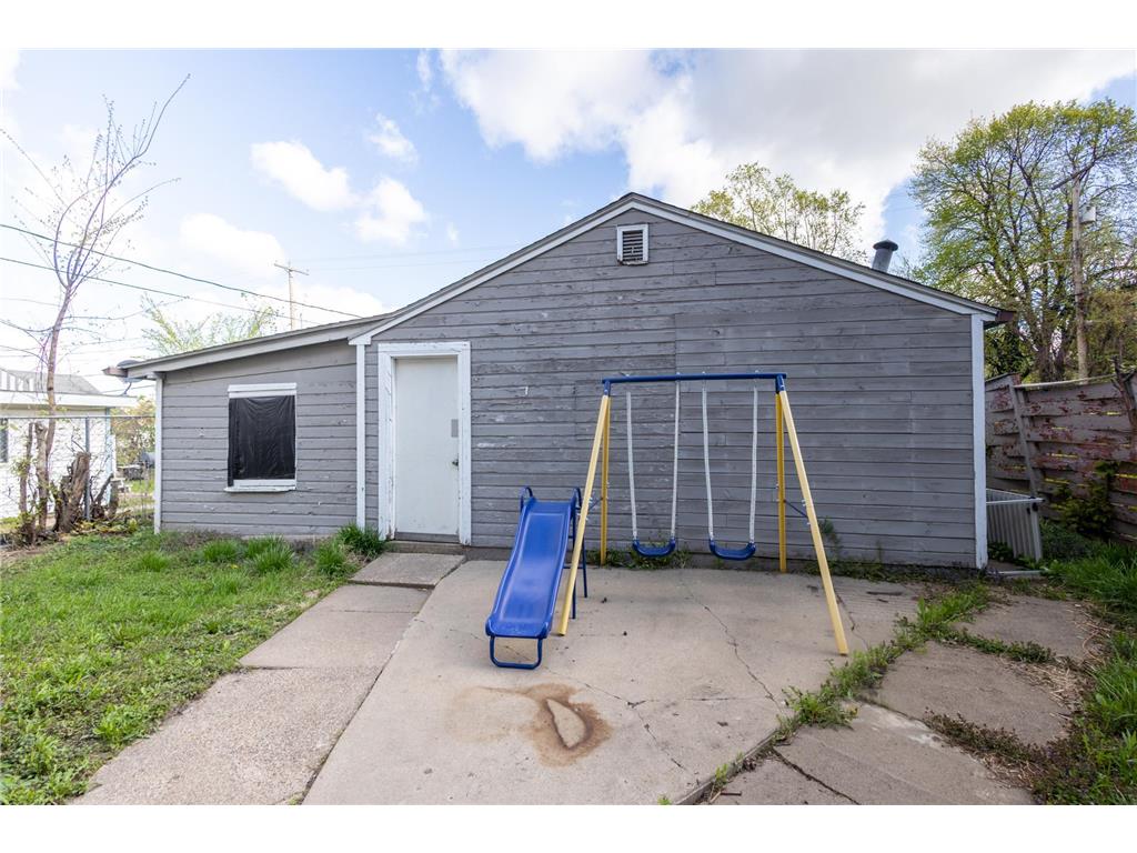 1201 Ross Avenue Saint Paul MN 55106 7073303 image4